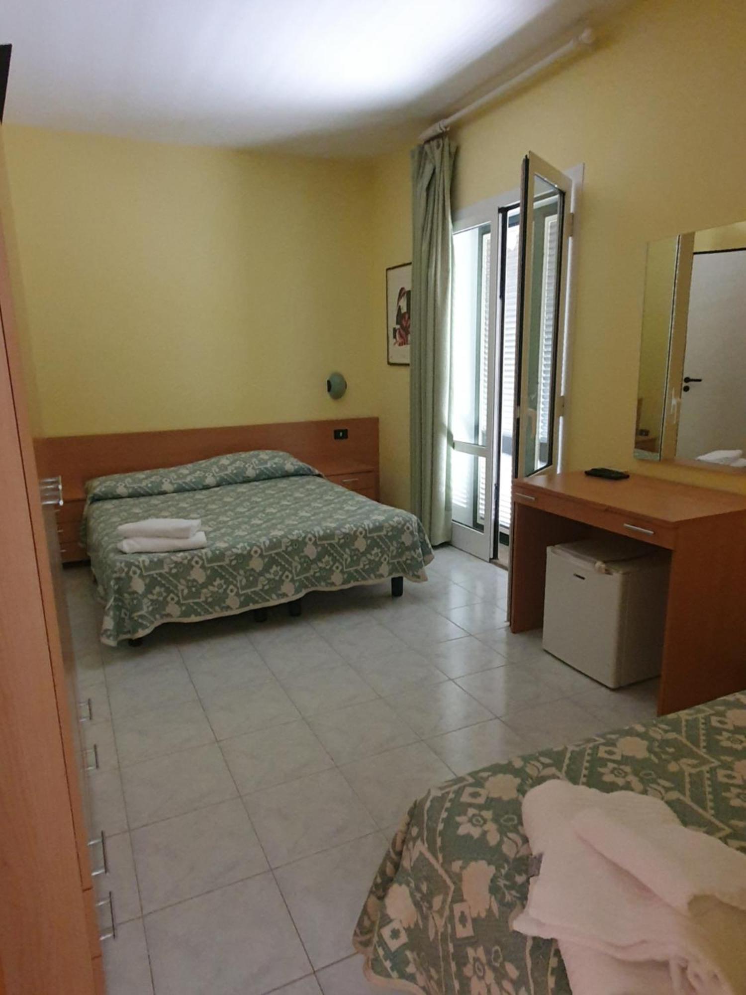 Hotel Il Timone Specchiolla Pokoj fotografie